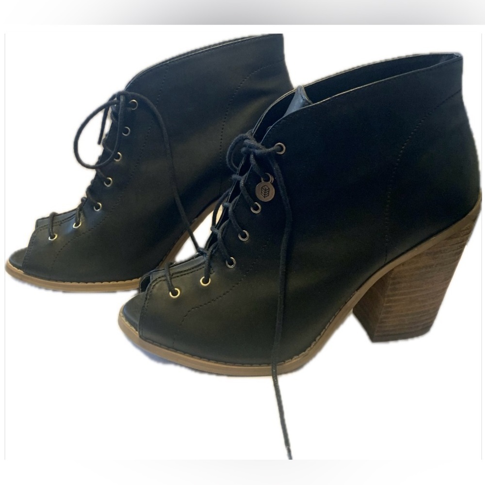 Call it Spring peep toe boots